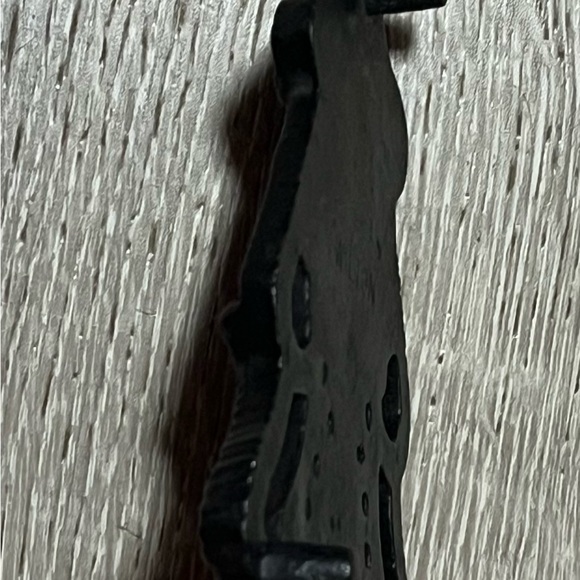 Vintage Wilton Cast Iron Trivet With Hearts and Sunburst Design Black 6” EUC - Picture 7 of 7